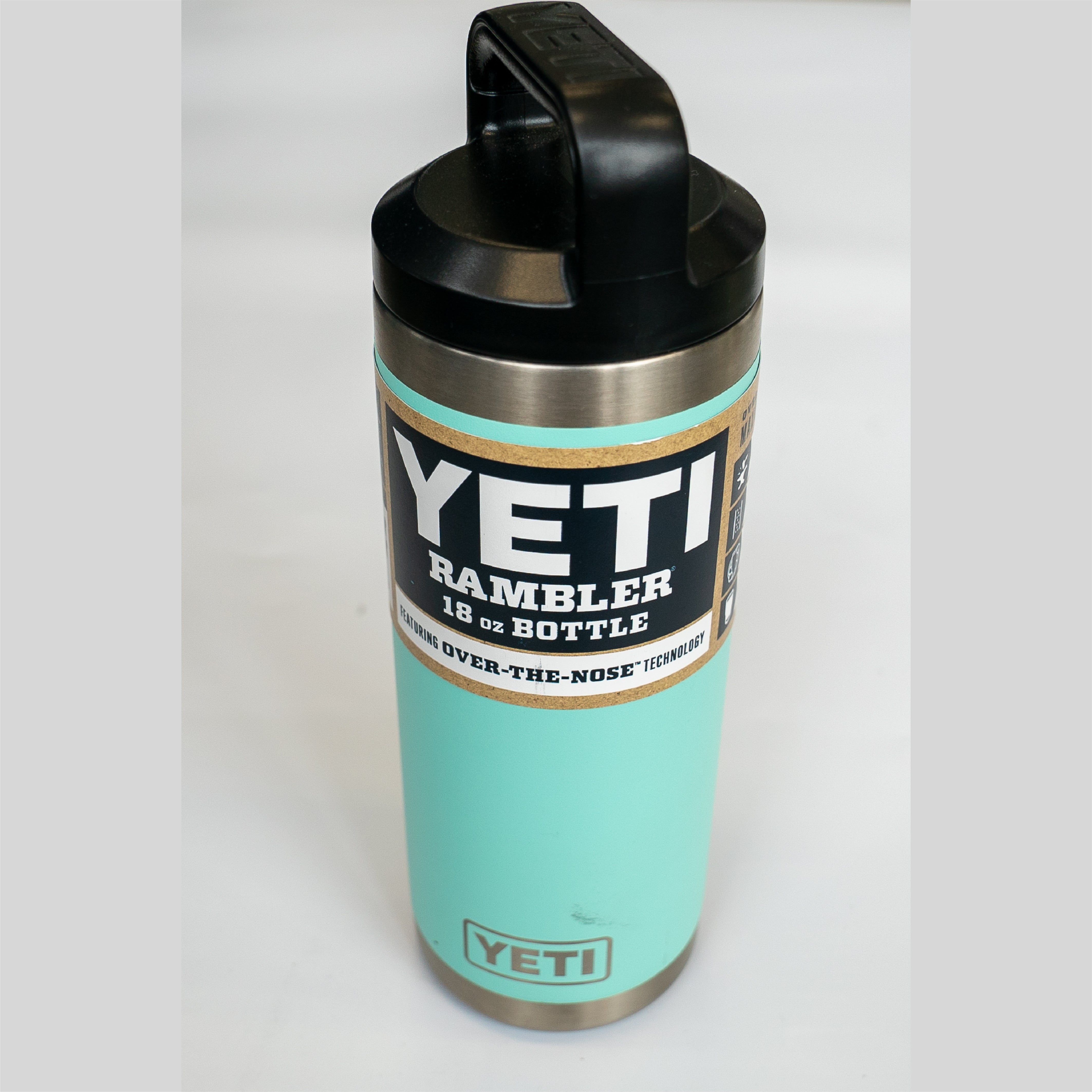 Yeti, Bottiglia Yeti Rambler da 18 oz oltre il naso